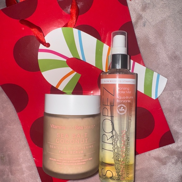 St. Tropez Other - 2 pc skincare bundle retails over $60 comes with a Christmas bag gift ready!
